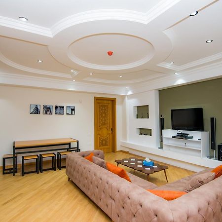 Feyu Hostel Baku Ngoại thất bức ảnh