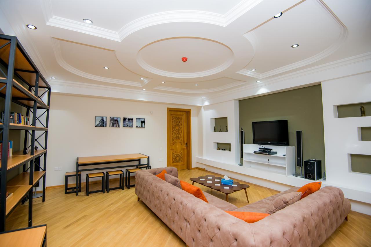 Feyu Hostel Baku Ngoại thất bức ảnh